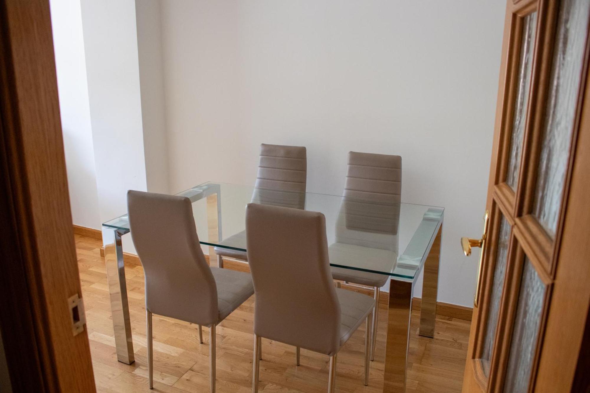 Apartamento Increible Piso En La Plaza Mayor, Con Garaje Burgo